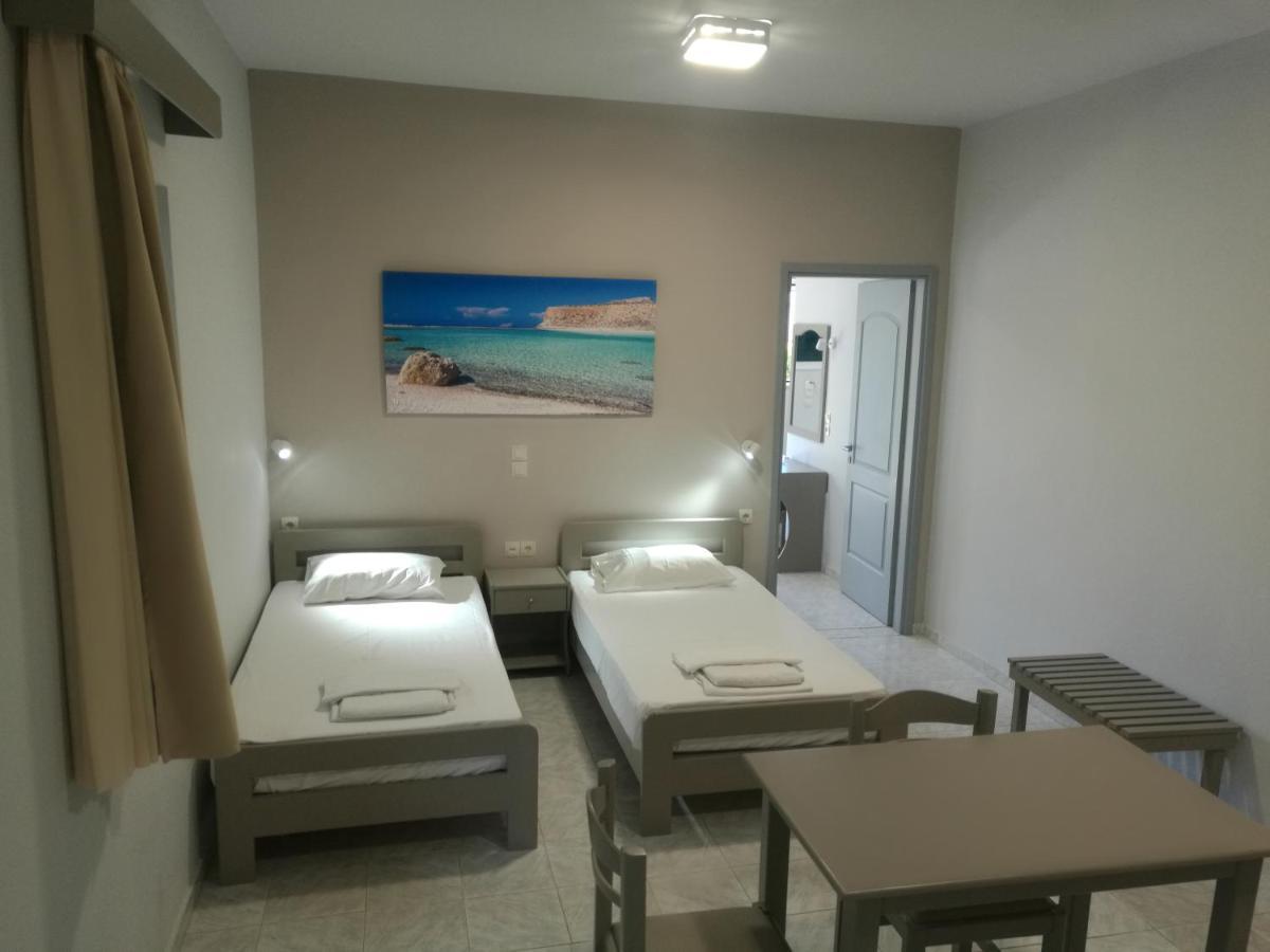 Niriis Hotel Kato Daratso Buitenkant foto