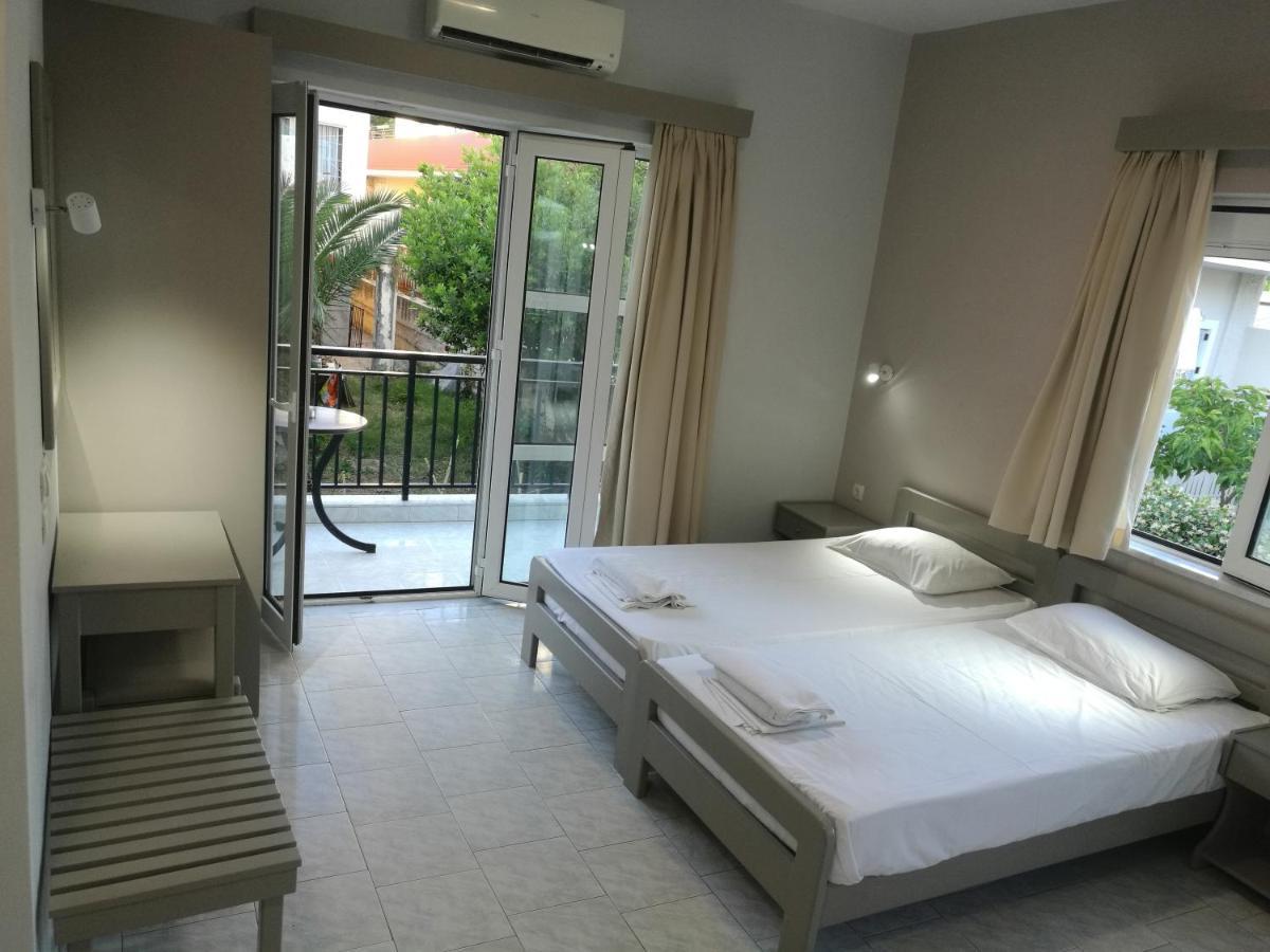 Niriis Hotel Kato Daratso Buitenkant foto