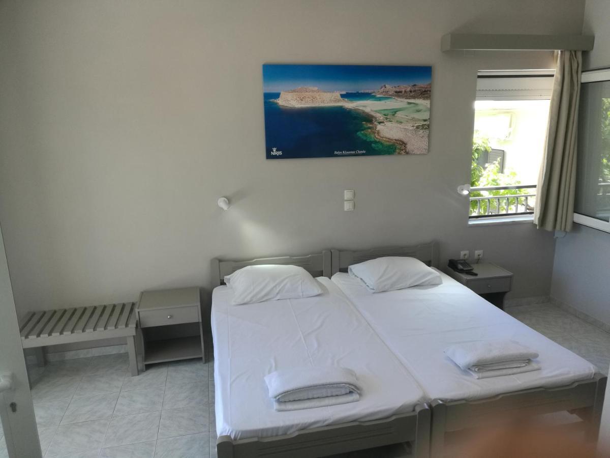 Niriis Hotel Kato Daratso Buitenkant foto