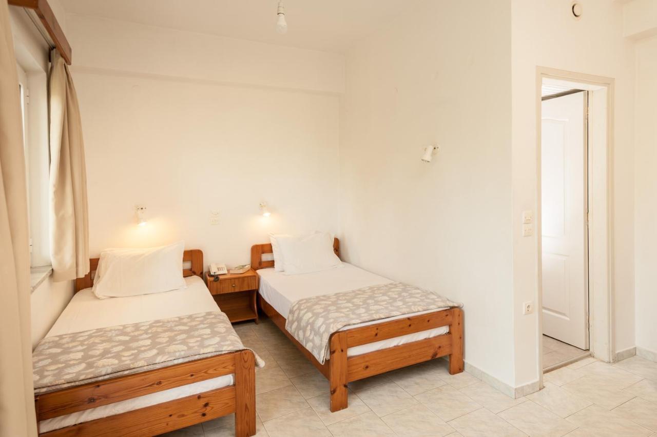 Niriis Hotel Kato Daratso Buitenkant foto