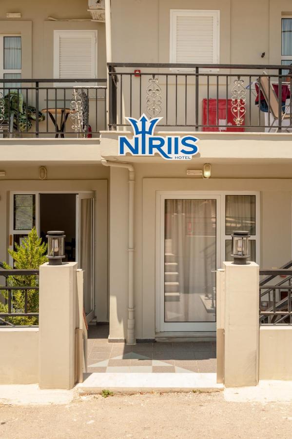 Niriis Hotel Kato Daratso Buitenkant foto