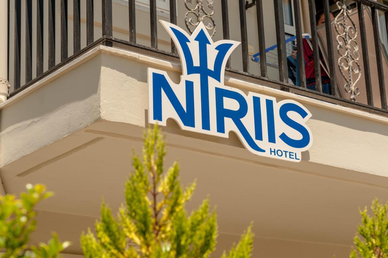 Niriis Hotel Kato Daratso Buitenkant foto
